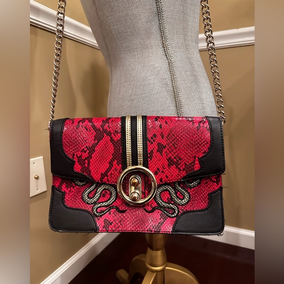 Great condition hang bag - Picture 2 of 3